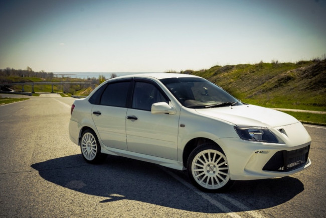 Накладки на пороги "LSD-Флагман" ВАЗ 2190 "LADA Granta" купить в интернет-магазине tuning63