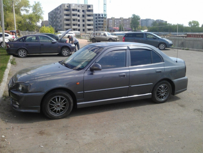 Накладки на пороги "Sport" Hyundai Accent купить в интернет-магазине tuning63