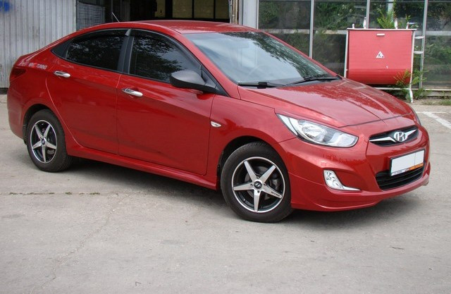 Накладки на пороги Hyundai Solaris / Kia Rio (2010-2016 г.в.) купить в интернет-магазине tuning63
