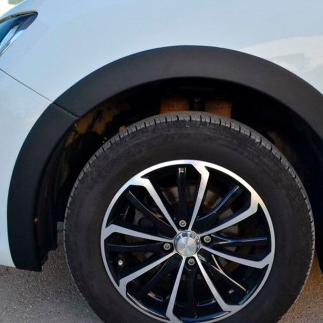Комплект накладок на арки + накладки на пороги "KART RS NEW" для Renault Sandero купить в интернет-магазине tuning63