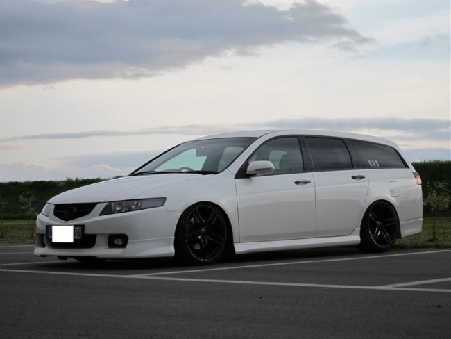Накладки на пороги "Modulo" Honda Accord / Torneo (универсал) купить в интернет-магазине tuning63