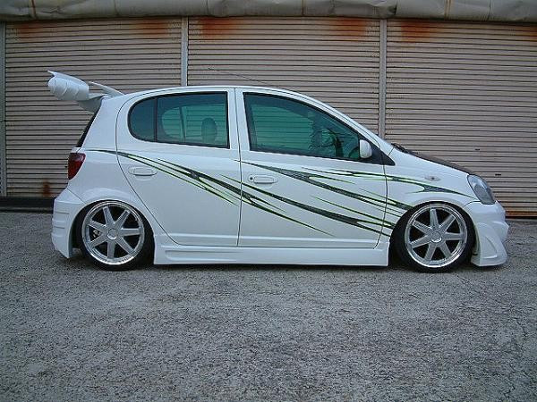Накладки на пороги "Zero Fighter" Toyota Vitz купить в интернет-магазине tuning63